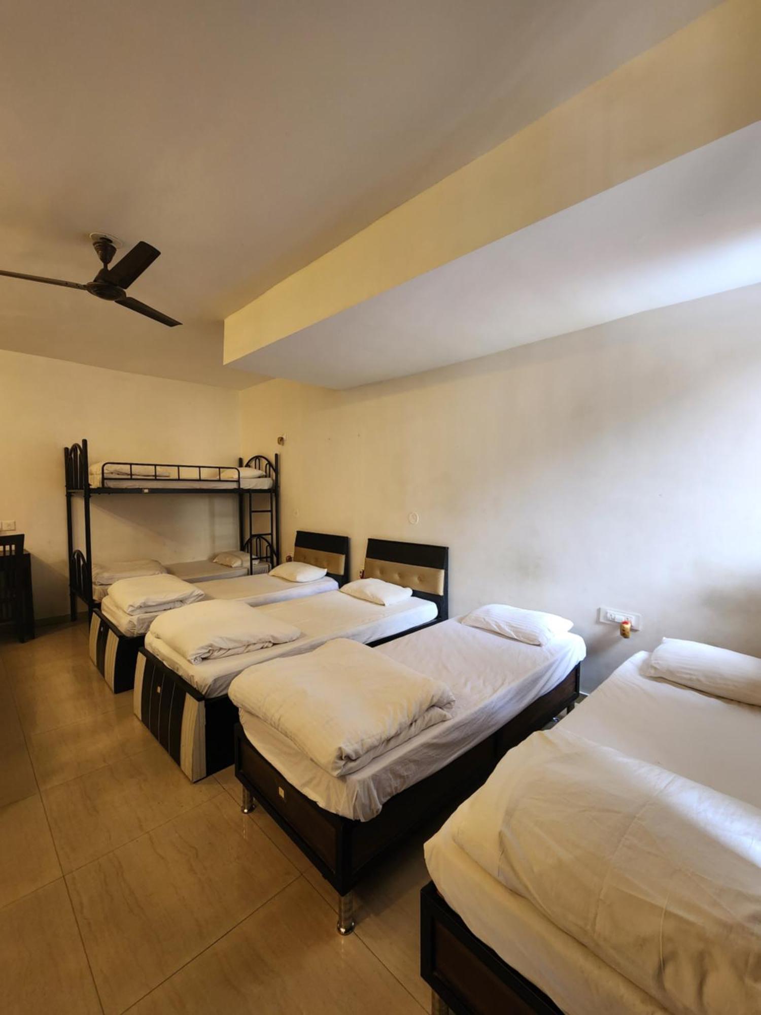 All Seasons Guest House I Rooms & Dorms Margao Eksteriør billede