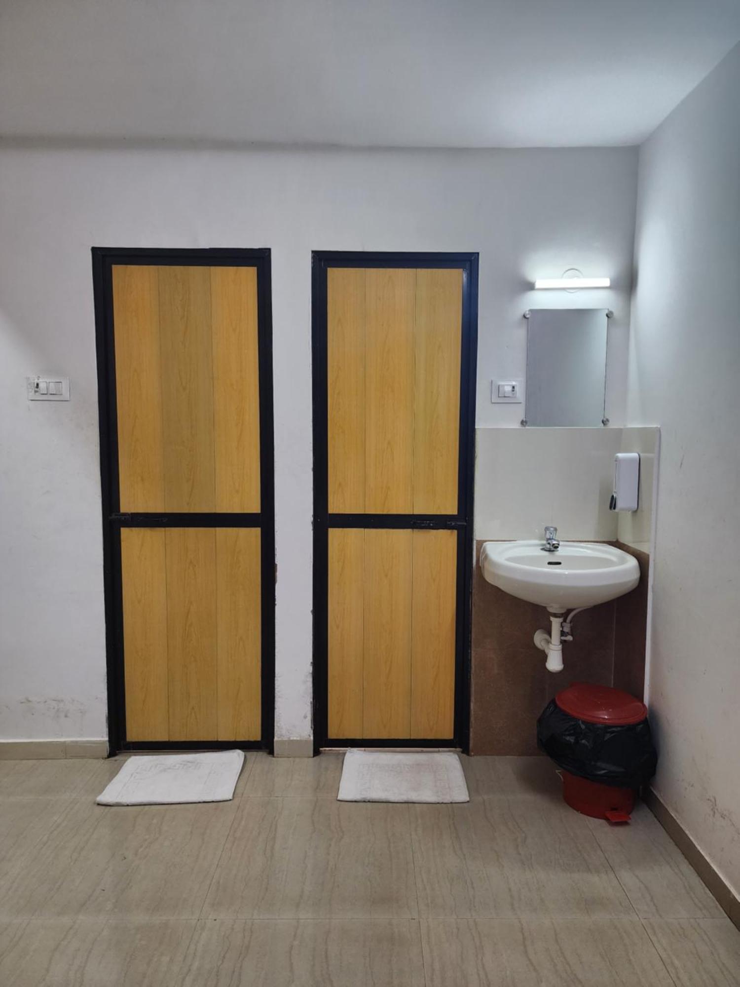 All Seasons Guest House I Rooms & Dorms Margao Eksteriør billede